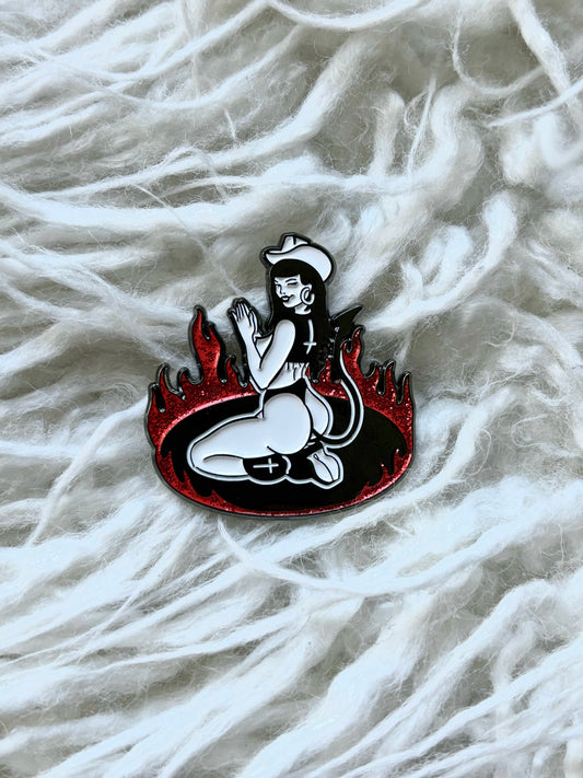 ‘Worship’ Enamel Pin